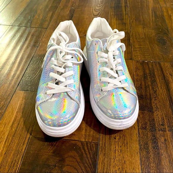 SHEIN Shoes - SHEIN Metallic Holographic lace up Sneakers